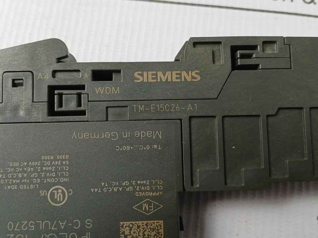 Siemens 6Es7 132-4Hb01-0Ab0 Output Module Ac230V 5A