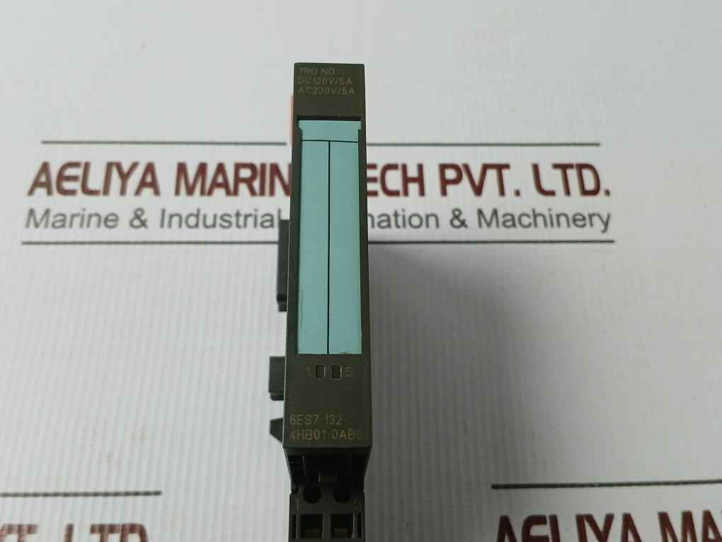 Siemens 6Es7 132-4Hb01-0Ab0 Output Module Ac230V 5A