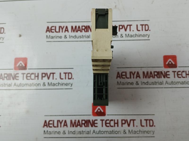 Siemens Simatic S7 6Es7 138-4Ca01-0Aa0 Power Module Dc24V 0 To 60C Tm-p15C23-a0