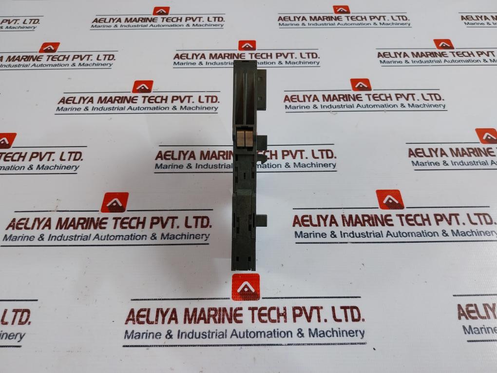 Siemens 6Es7 138-4Da04-0Ab0 Electronics Module With Terminal Module Tm-e15C24-01
