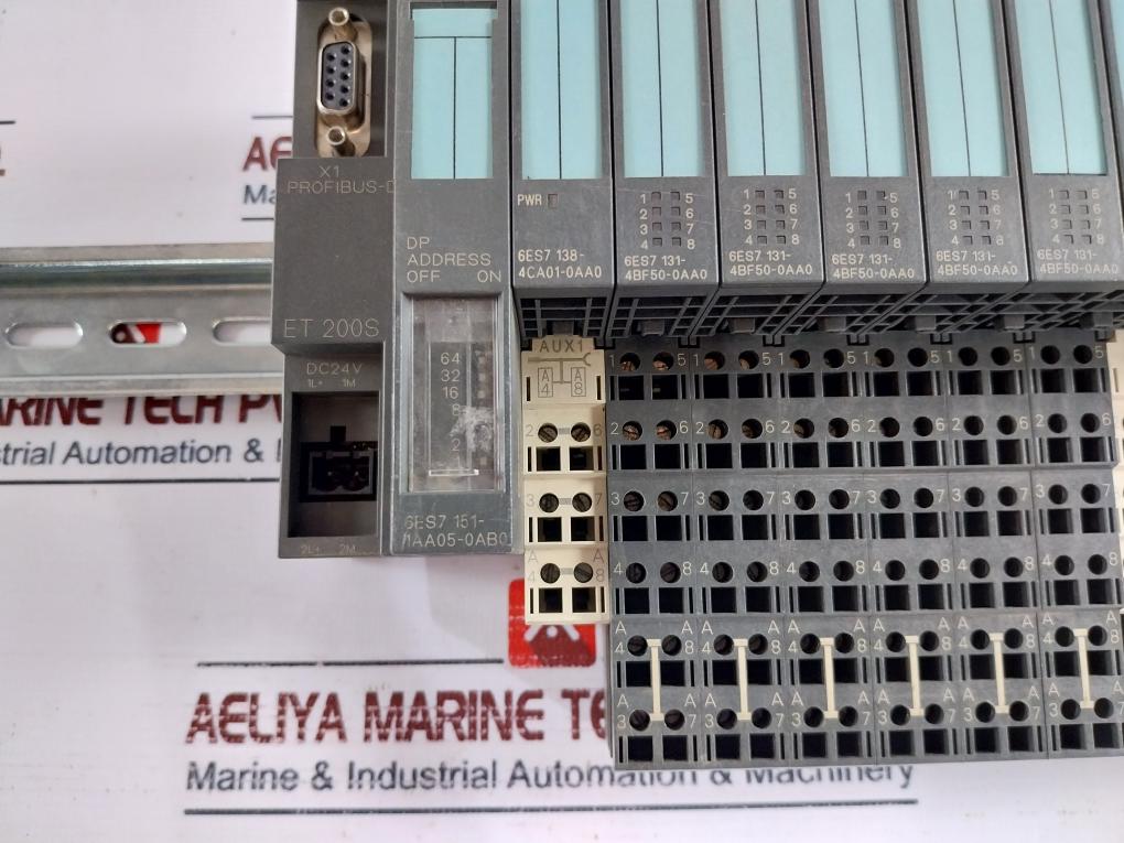 Siemens 6Es7 151-1Aa05-0Ab0,138-4Ca01-0Aa0,131-4Bf50-0Aa0,132-4Bf50-0Aa0 Rack