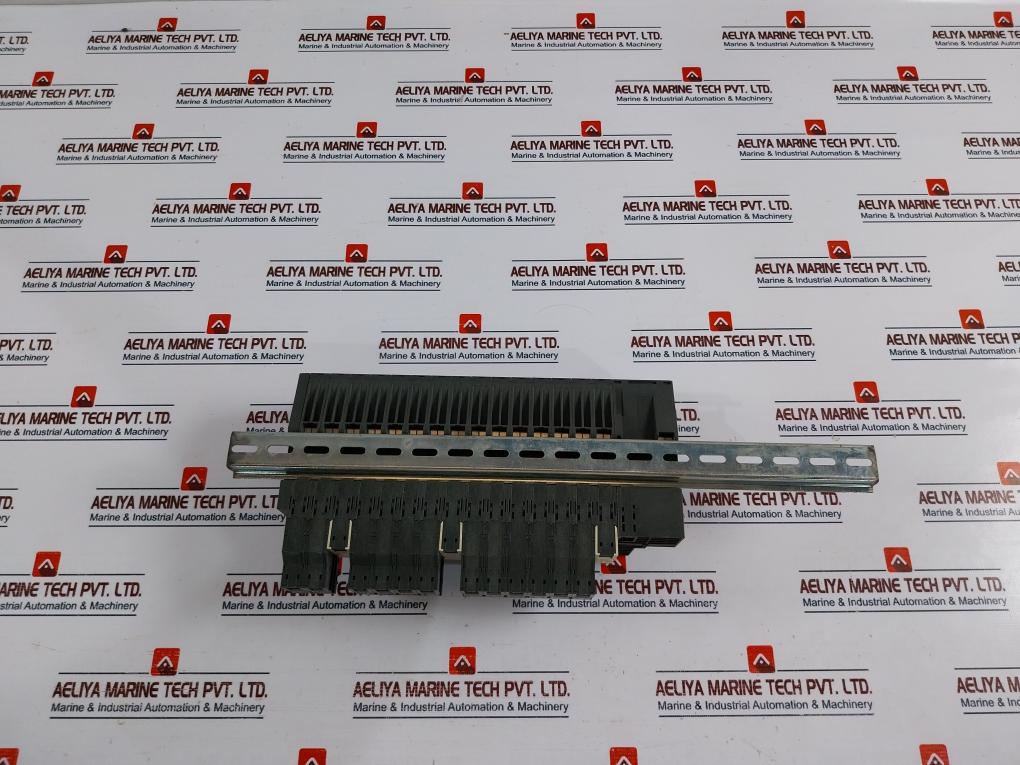 Siemens 6Es7 151-1Aa05-0Ab0,138-4Ca01-0Aa0,131-4Bf50-0Aa0,132-4Bf50-0Aa0 Rack