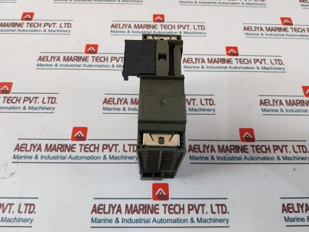 Siemens 6Es7 153-1Aa03-0Xb0 Interface Module Et 200M