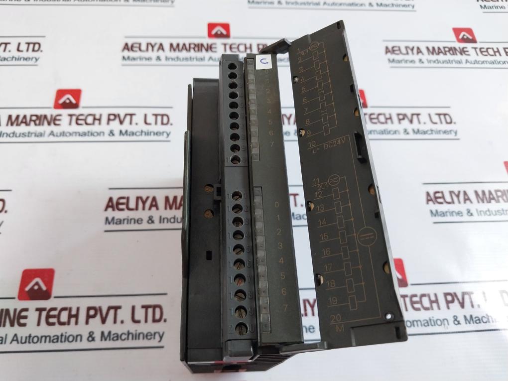 Siemens 6Es7 153-1Aa03-0Xb0(Interface Module),6Es7 321-1Bh02-0Aa0(Input Module),6Es7 322-1Hh01-0Aa0(Output Module) Module Rack