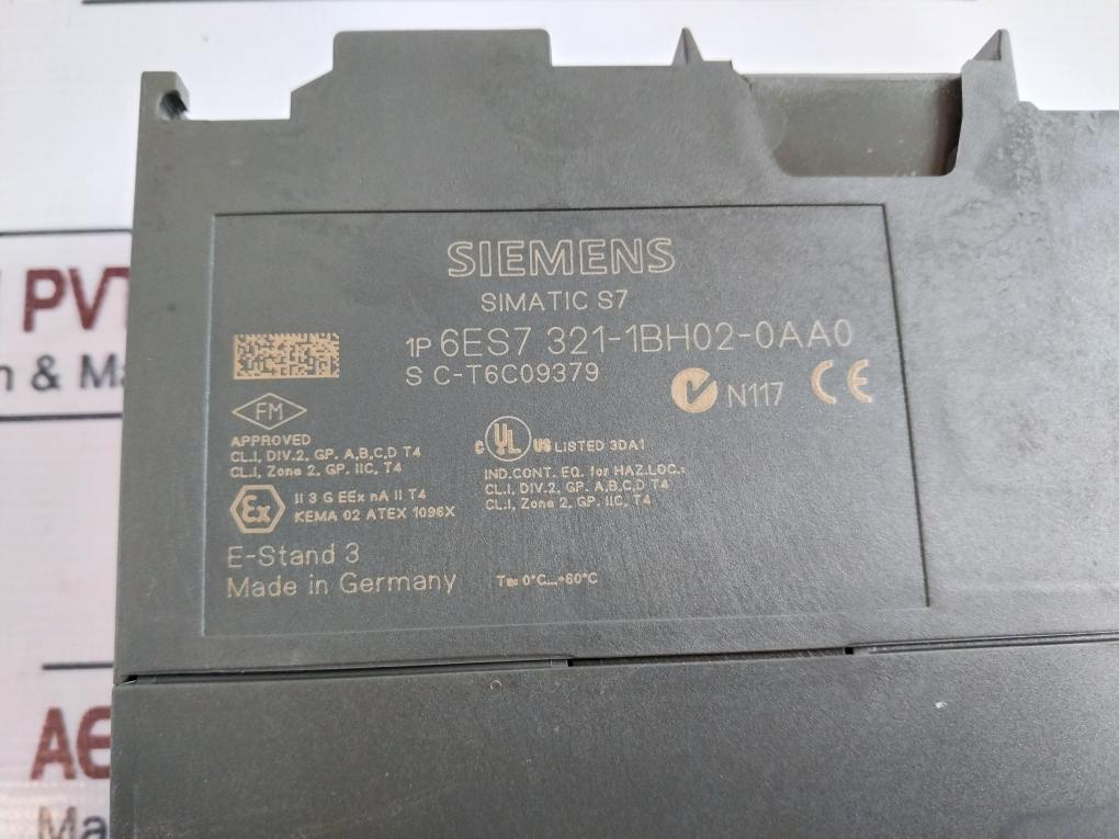 Siemens 6Es7 153-1Aa03-0Xb0(Interface Module),6Es7 321-1Bh02-0Aa0(Input Module),6Es7 322-1Hh01-0Aa0(Output Module) Module Rack