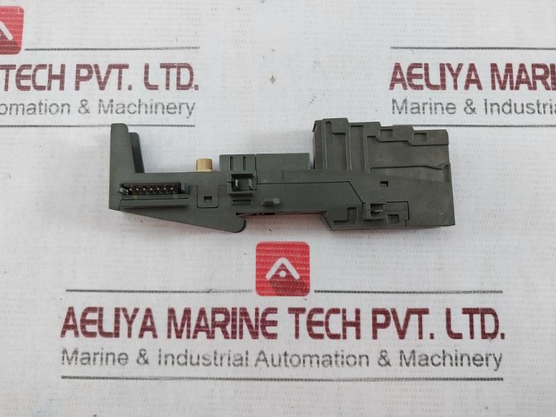 Siemens 6Es7 193-4Ca30-0Aa0 Terminal Module Tm-e15C24-a1 969906-1/282