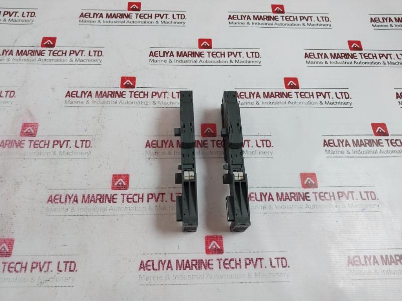 Siemens 6Es7193-4Ca40-0Aa0 Universal Terminal Module Tm-e15S26-a1, 1355456-1/653