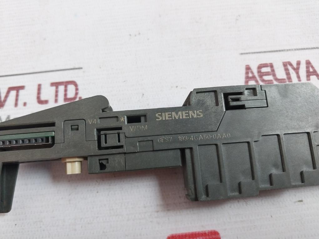 Siemens 6Es7 193-4Ca50-0Aa0 Universal Terminal Module V4 Tm-e15C26-a1