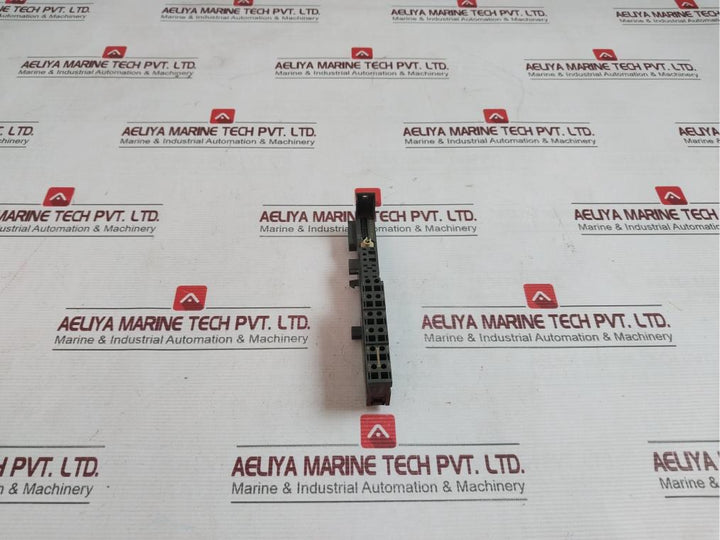 Siemens 6Es7 193-4Ca50-0Aa0 Universal Terminal Module V4 Tm-e15C26-a1