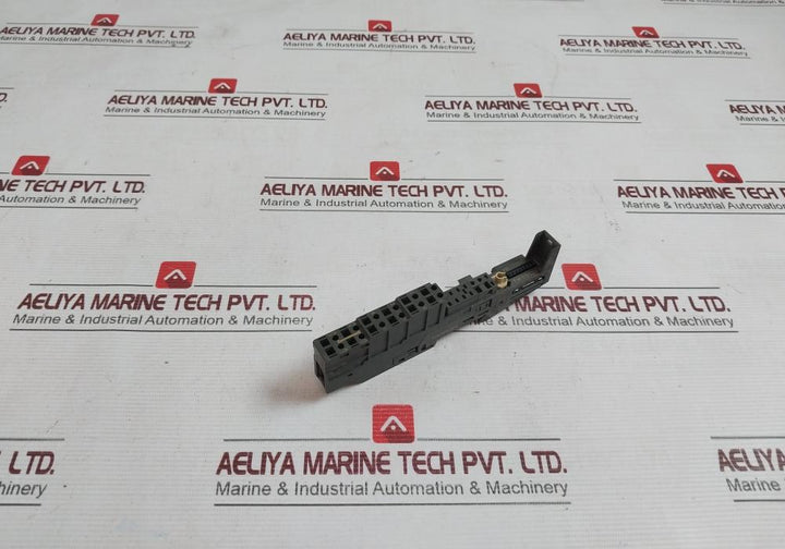 Siemens 6Es7 193-4Ca50-0Aa0 Universal Terminal Module V4 Tm-e15C26-a1