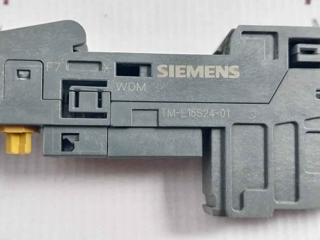 Siemens 6Es7 193-4Cb20-0Aa0 Terminal Module Tm-e15S24-01