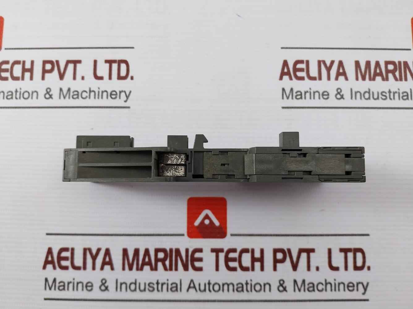 Siemens 6Es7 193-4Cb30-0Aa0 Plc Terminal Module S4 Tyl E02 Tm-e15C24-01