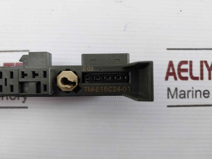 Siemens 6Es7 193-4Cb30-0Aa0 Plc Terminal Module Tm-e15C24-01 Tyl E02