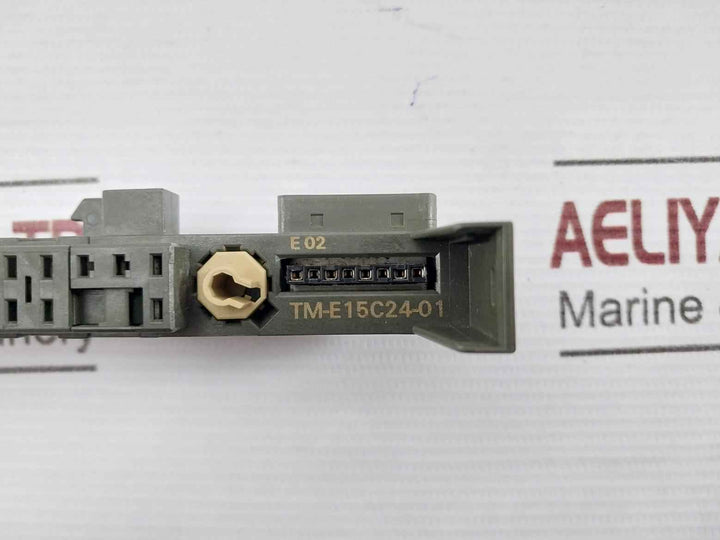 Siemens 6Es7 193-4Cb30-0Aa0 Terminal Module Tm-e15C24-01