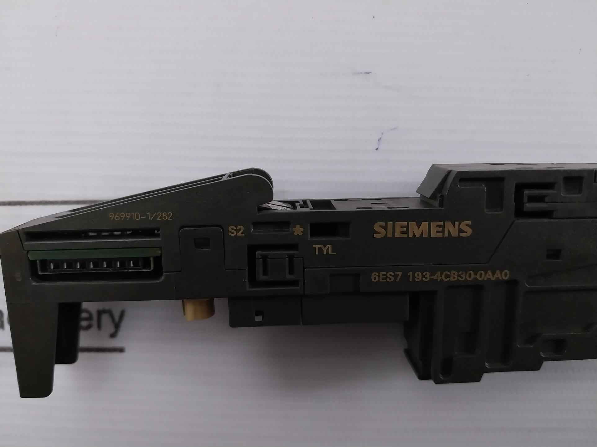 Siemens 6Es7 193-4Cb30-0Aa0 Terminal Module Tm-e15C24-01