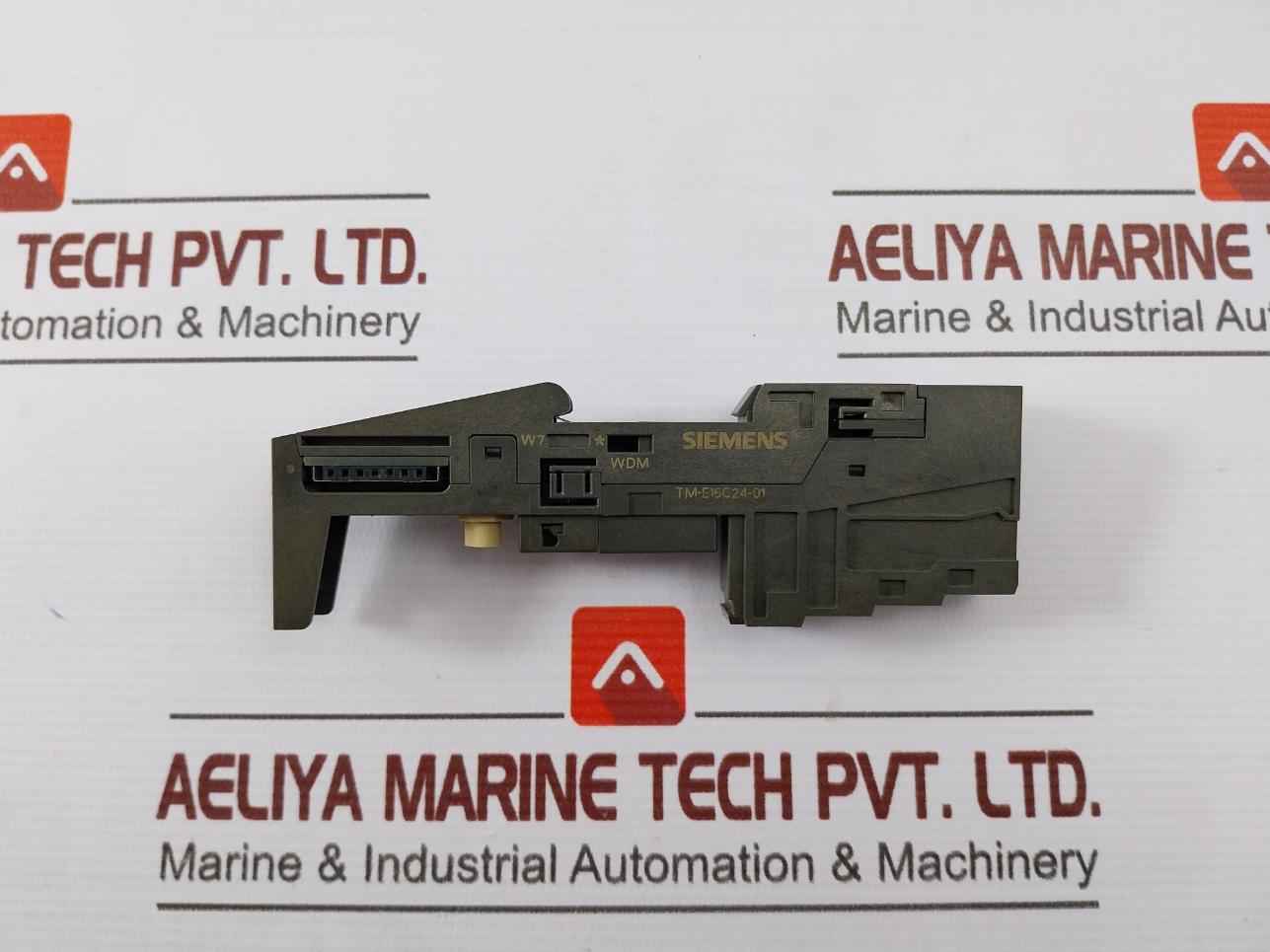Siemens 6Es7 193-4Cb30-0Aa0 Terminal Module Tm-e15C24-01