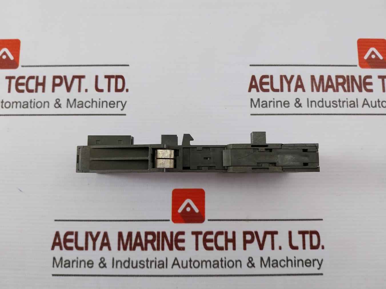 Siemens 6Es7 193-4Cb30-0Aa0 Terminal Module Tm-e15C24-01