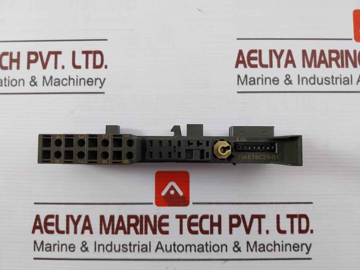 Siemens 6Es7 193-4Cb30-0Aa0 Terminal Module Tm-e15C24-01