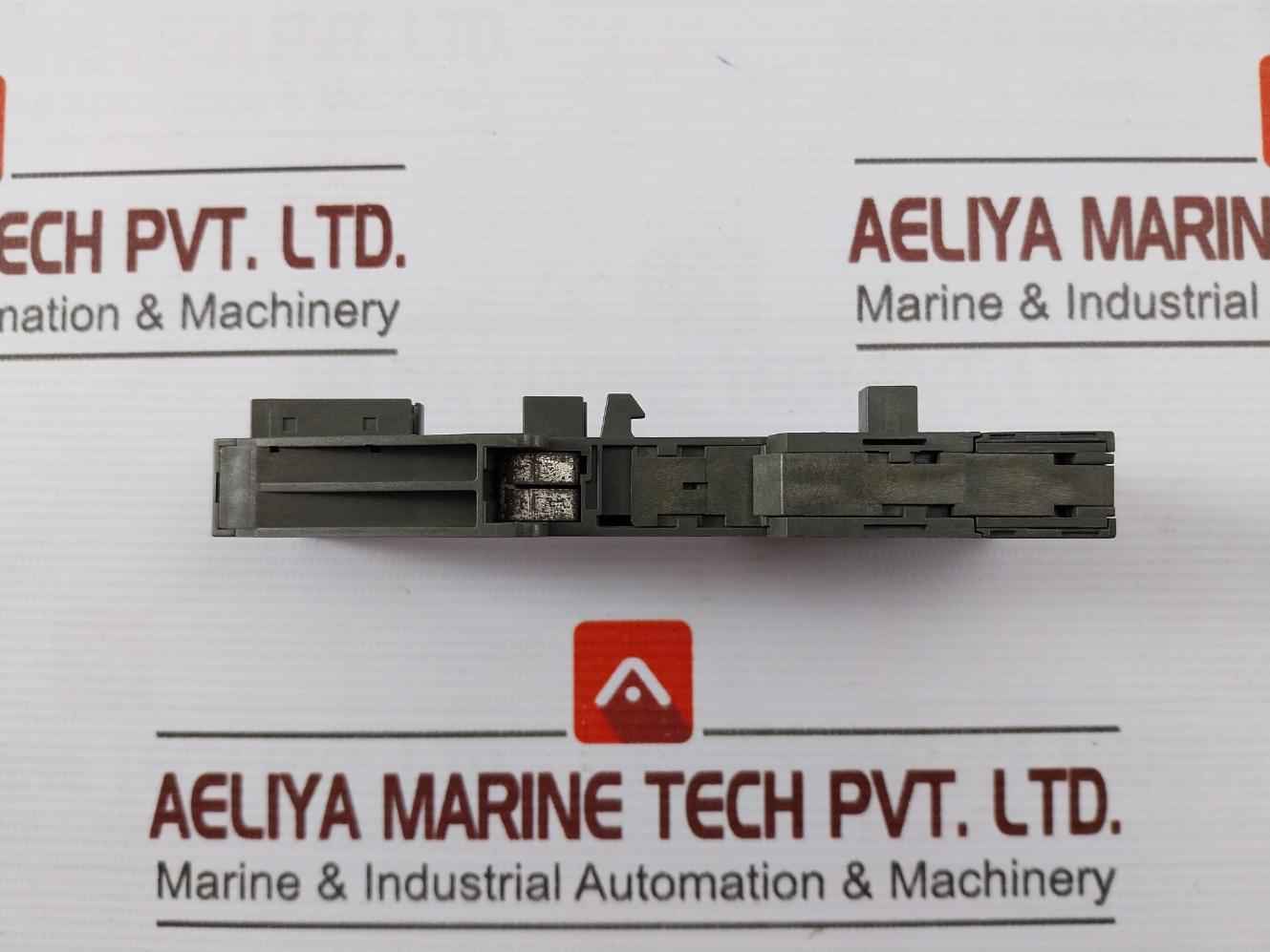 Siemens 6Es7 193-4Cb30-0Aa0 Terminal Module Tm-e15C24-01