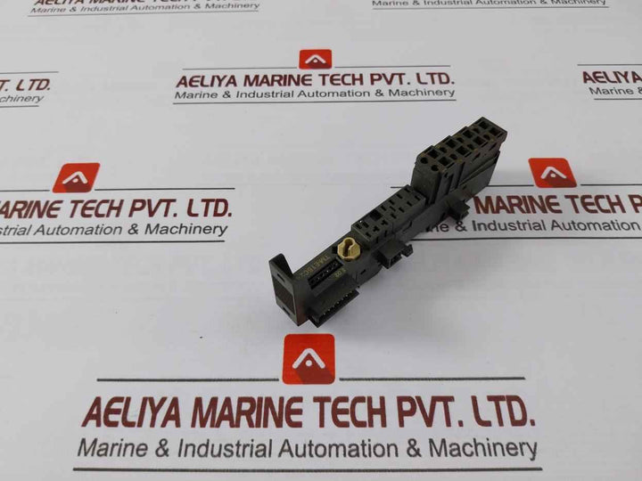 Siemens 6Es7 193-4Cb30-0Aa0 Terminal Module Tm-e15C24-01