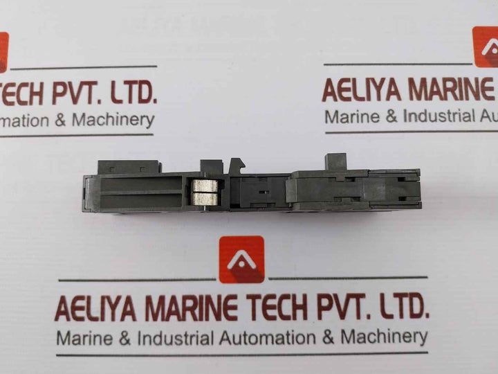 Siemens 6Es7 193-4Cb30-0Aa0 Terminal Module Tm-e15C24-01