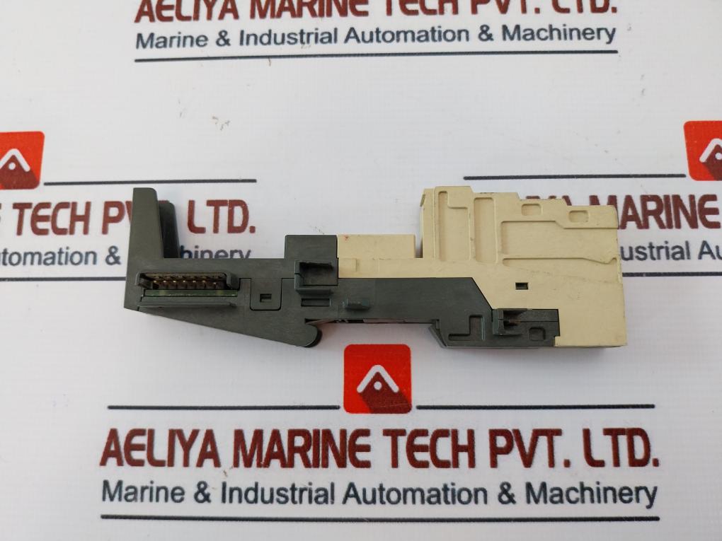 Siemens 6Es7 193-4Cc20-0Aa0 Terminal Module Tm-p15S23-a1 Used