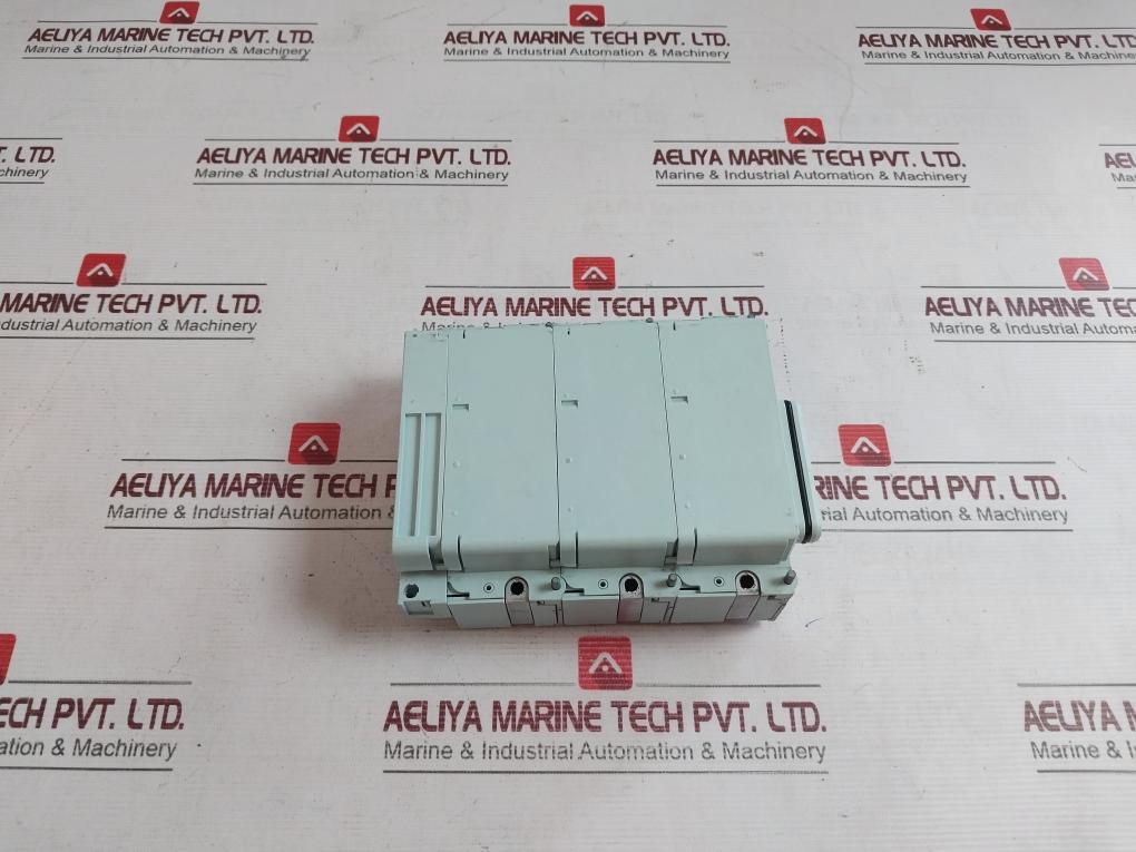 Siemens 6Es7 194-4Cb00-0Aa0 I/O Connection Module 141-4Bf00-0Aa0 8 Di Dc 24V