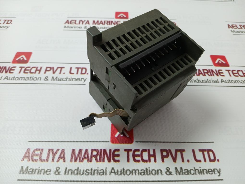 Siemens 6Es7 223-1Bh22-0Xa0 Digital Input /Output Module 24V Dc 15-30V