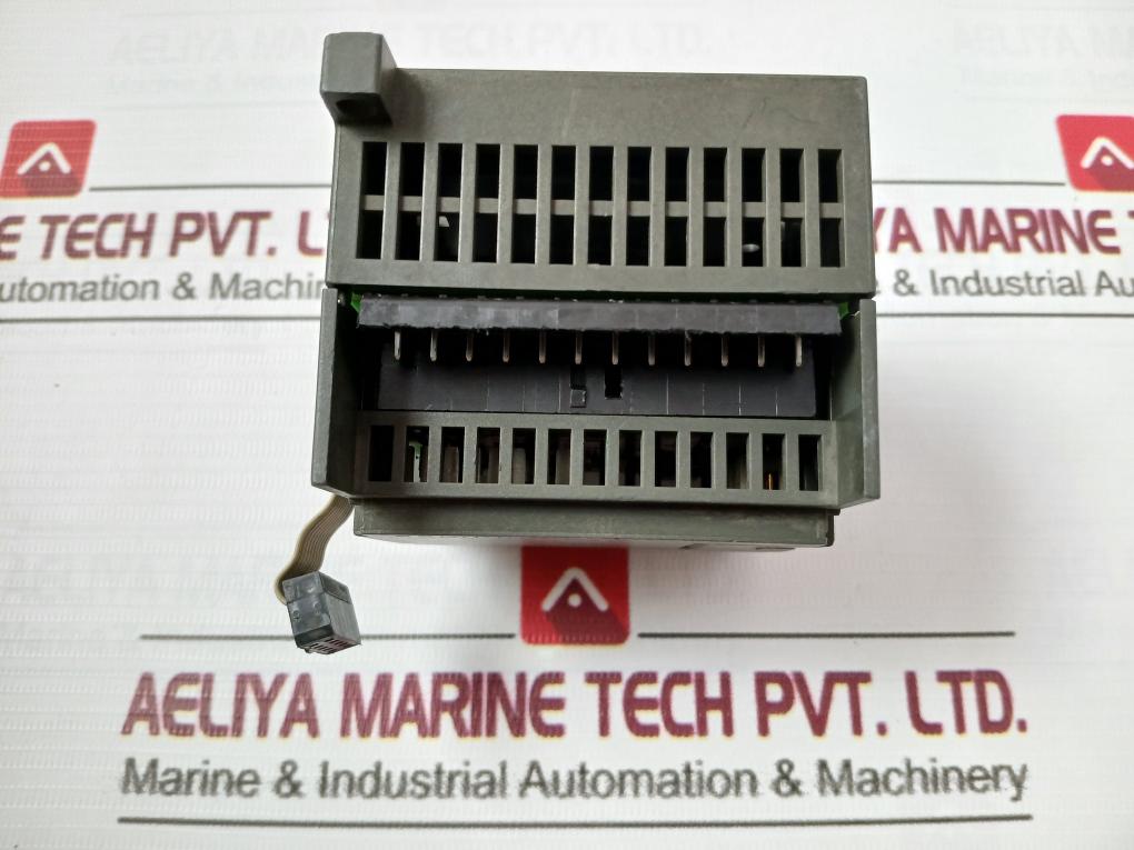 Siemens 6Es7 223-1Bh22-0Xa0 Digital Input /Output Module 24V Dc 15-30V