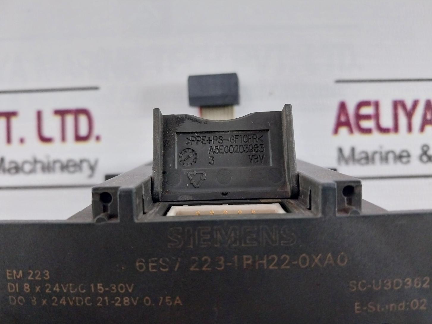 Siemens 6Es7 223-1Bh22-0Xa0 Digital Input/Output Module 24 Vdc 15-30V