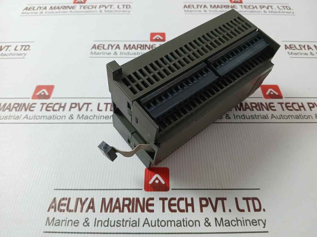 Siemens 6Es7 223-1Bl22-0Xa0 Simatic Digital Input/Output I/O Module