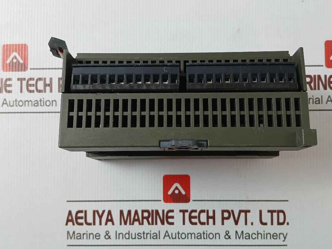Siemens 6Es7 223-1Bl22-0Xa0 Simatic Digital Input/Output I/O Module