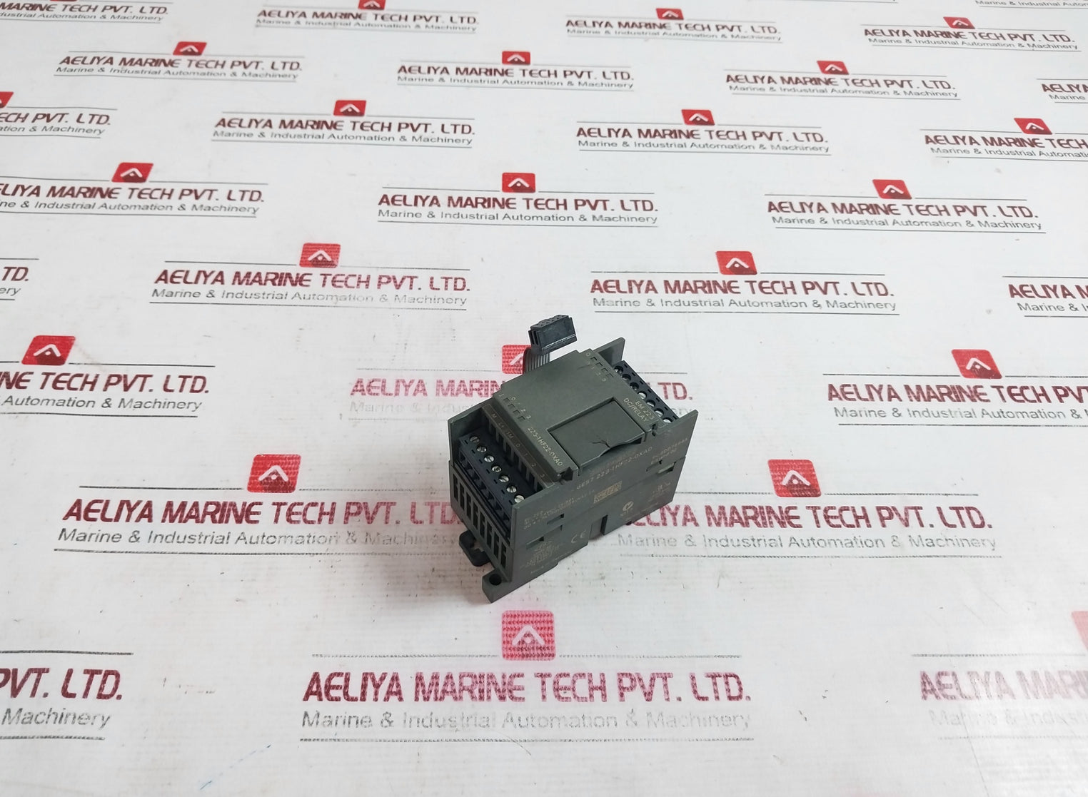 Siemens 6Es7 223-1Hf22-0Xa0 Digital Output Module Di 4 X 24Vdc 15-30V Em 223