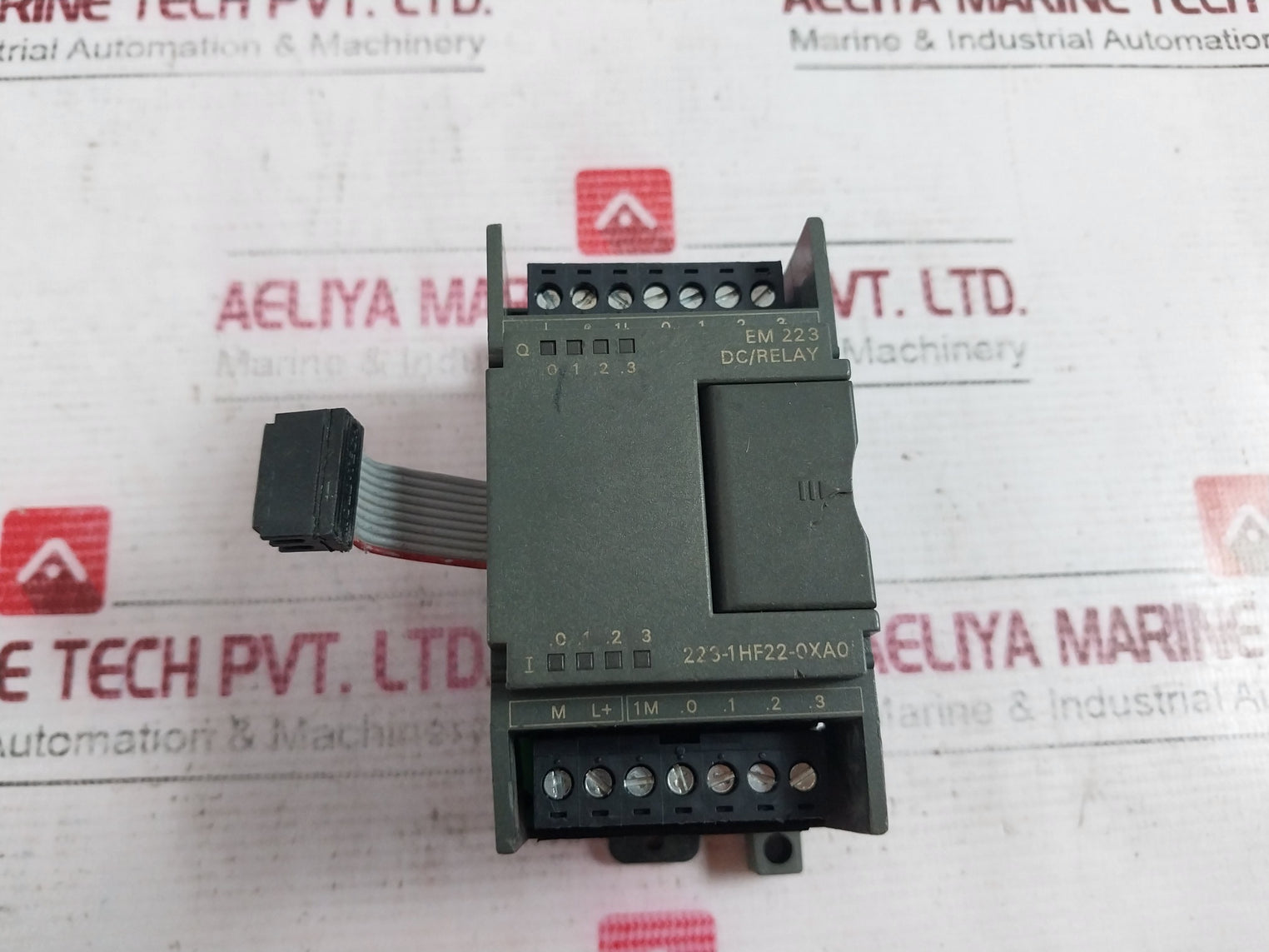 Siemens 6Es7 223-1Hf22-0Xa0 Digital Output Module Di 4 X 24Vdc 15-30V Em 223