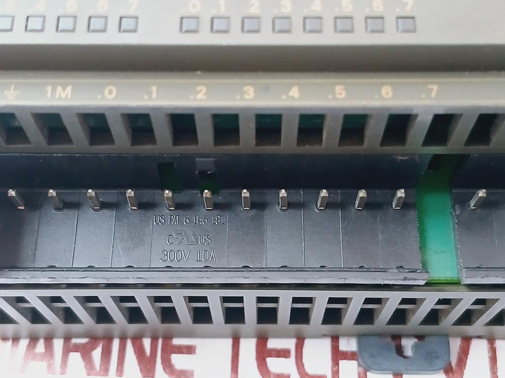 Siemens 6Es7 223-1Pl22-0Xa0 Digital Input/Output Module Em223(Minor Body Damage)