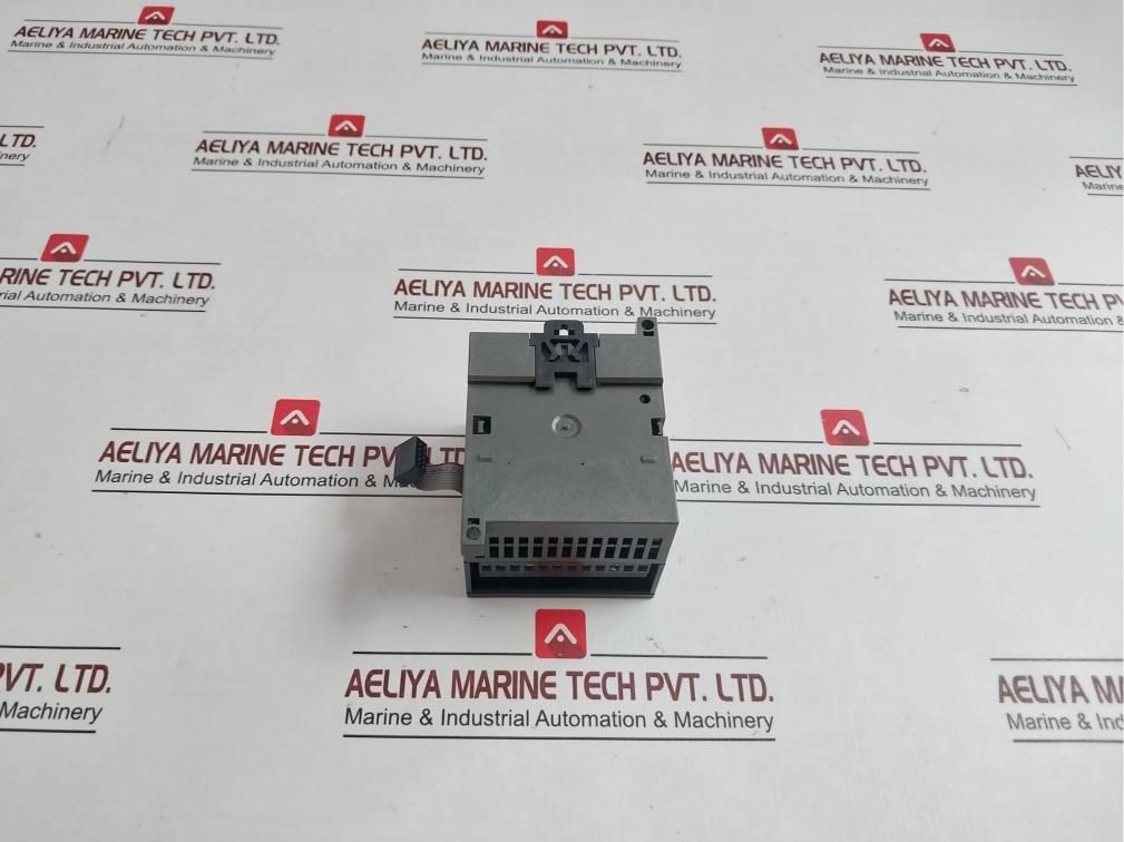 Siemens 6Es7 231-0Hc22-0Xa0 Analog Input Module 4 X 12Bit 21-28 Vdc