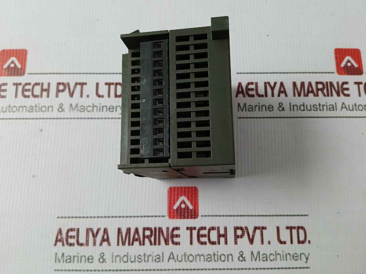 Siemens 6es7 231-0hc22-0xa0 Analog Input Module Em 231 21-28 Vdc