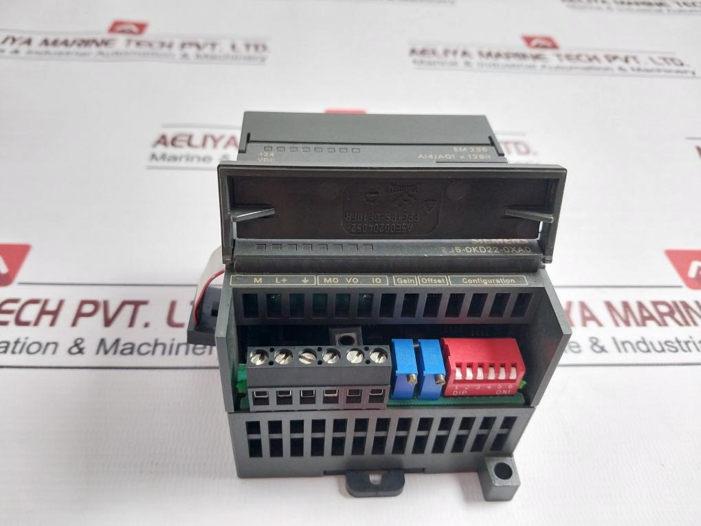 Siemens 6Es7 235-0Kd22-0Xa0 Analog I/O Module 21-28 Vdc 40C Em235