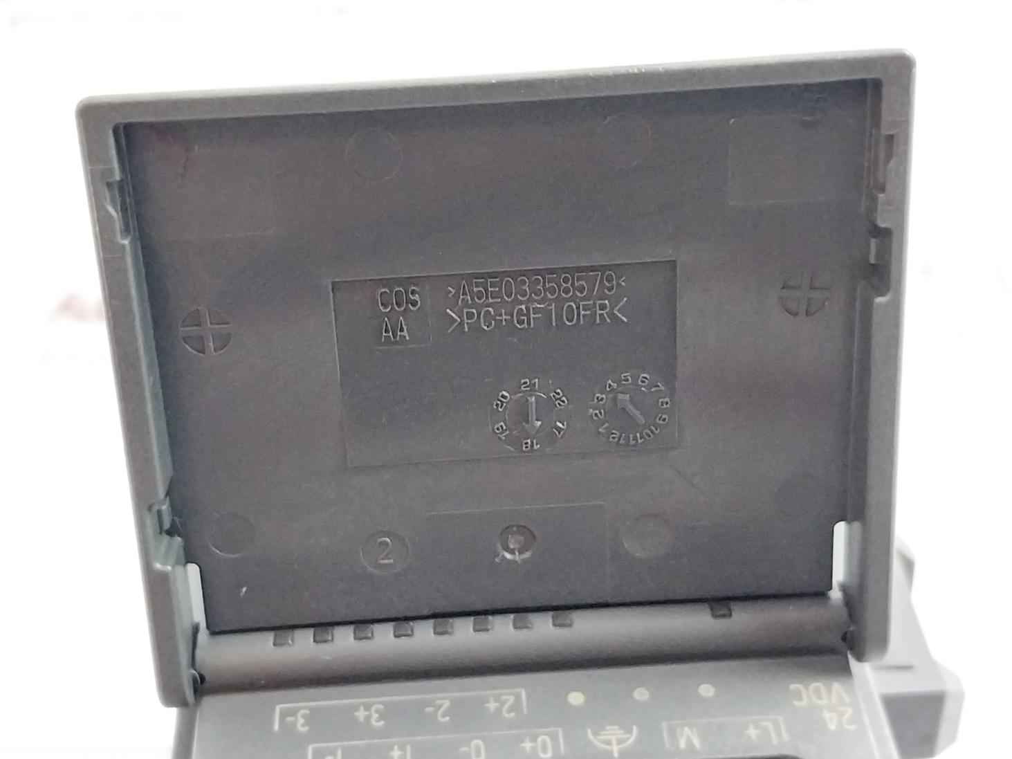 Siemens 6Es7 288-3Ae08-0Aa0 Simatic S7-200 Smart Analog Input Module 24 Vdc