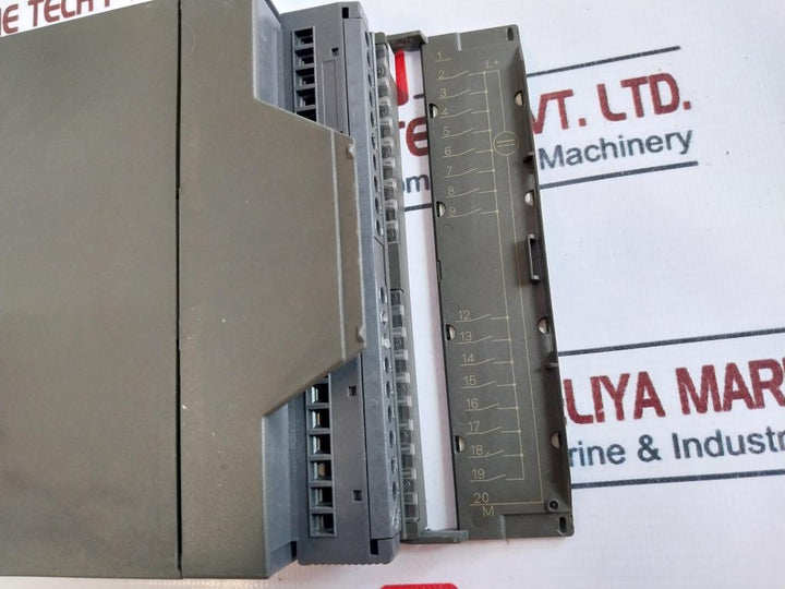 Siemens 6Es7 322-1Hh01-0Aa0 Output Module&nbsp;