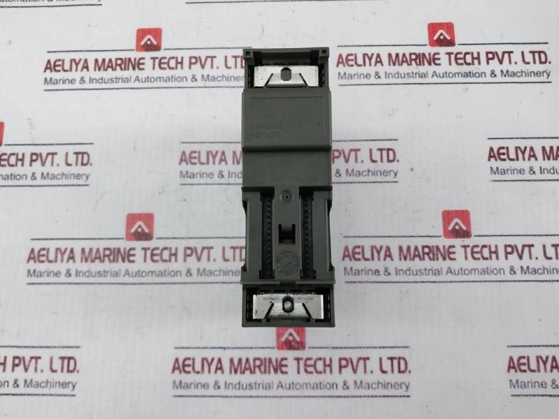 Siemens Simatic S7 6Es7 334-0Ce01-0Aa0 Input/ Output Analog Module