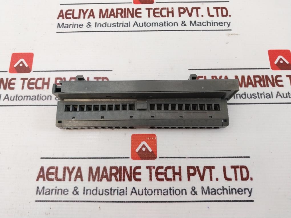 Siemens 6Es7 392-1Aj00-0Aa0 Front Connector (Screw Type) S Wmr/J8