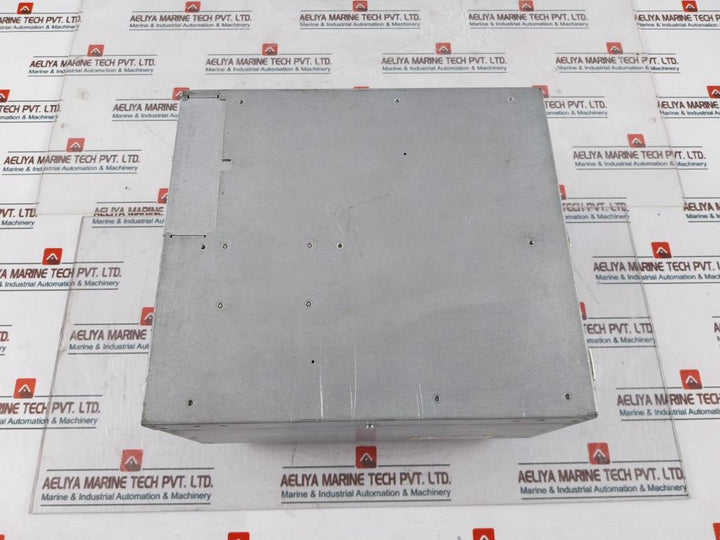 Siemens 6Es7647-6Ng20-0Bb0 Simatic Box Pc 50-60Hz
