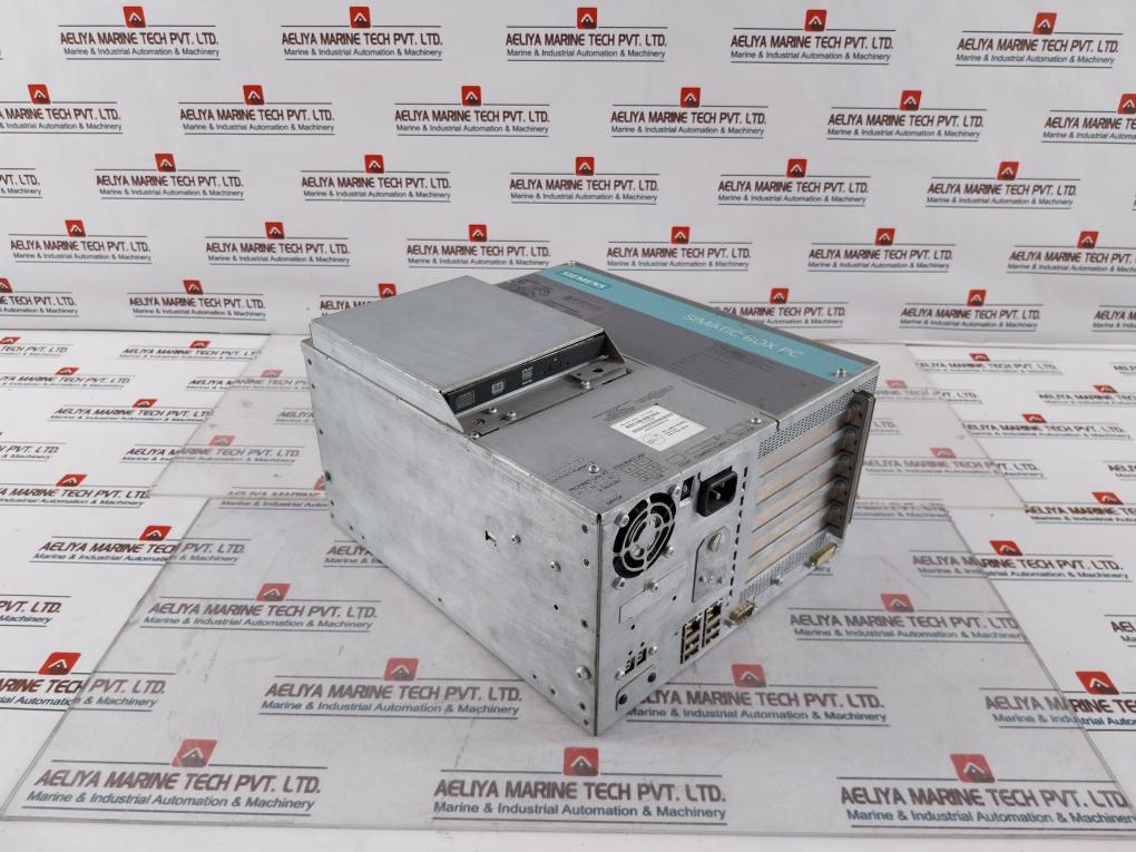 Siemens 6Es7647-6Ng20-0Bb0 Simatic Box Pc 50-60Hz