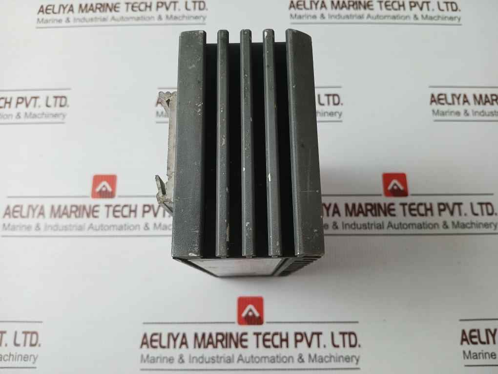 Siemens Simatic 6Es7647-8Ba11-1La1 Simatic Ipc227E Nanobox Industrial Pc 2 Gb Ram