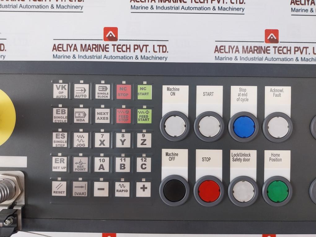 Siemens 6Fc5303-1Af12-8Ag0 Sinumerik Push Button Panel