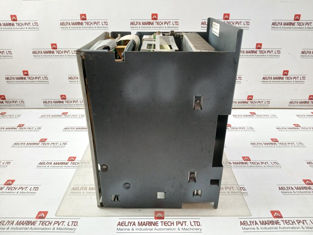 Siemens 6Ra 2325-6Dv61-0 Simoreg Compact Converter Q6J5854950 3Ac 400V 49A