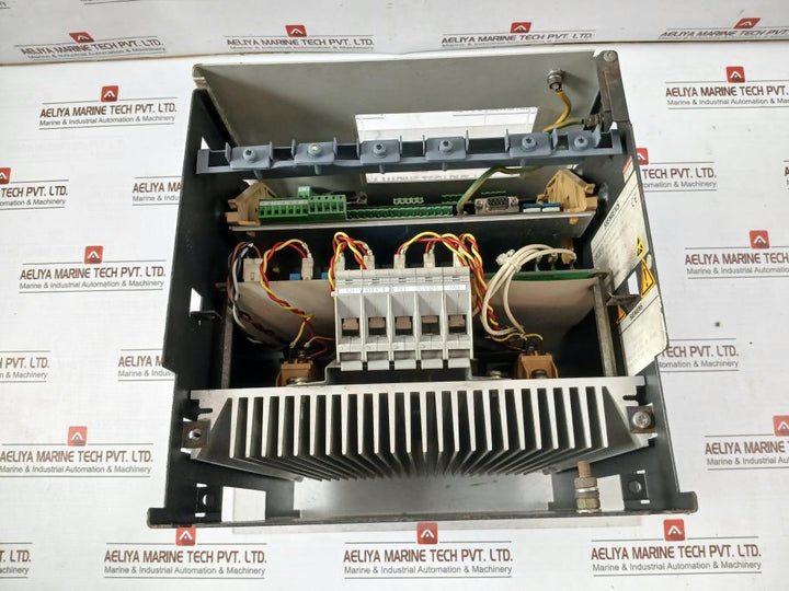 Siemens 6Ra 2325-6Dv61-0 Compact Converter 3Ac 400V 49A 50-60Hz