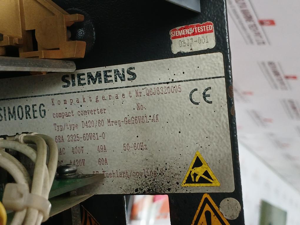 Siemens 6Ra 2325-6Dv61-0 Compact Converter 3Ac 400V 49A 50-60Hz