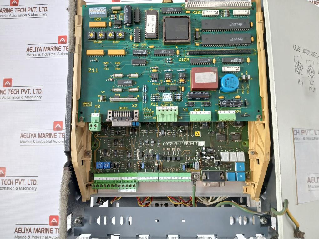 Siemens 6Ra 2325-6Dv61-0 Compact Converter 3Ac 400V 49A 50-60Hz